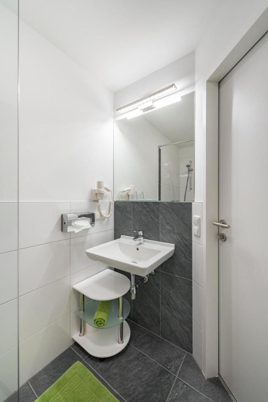 Hotel "City Rooms Wels" Bagian luar foto