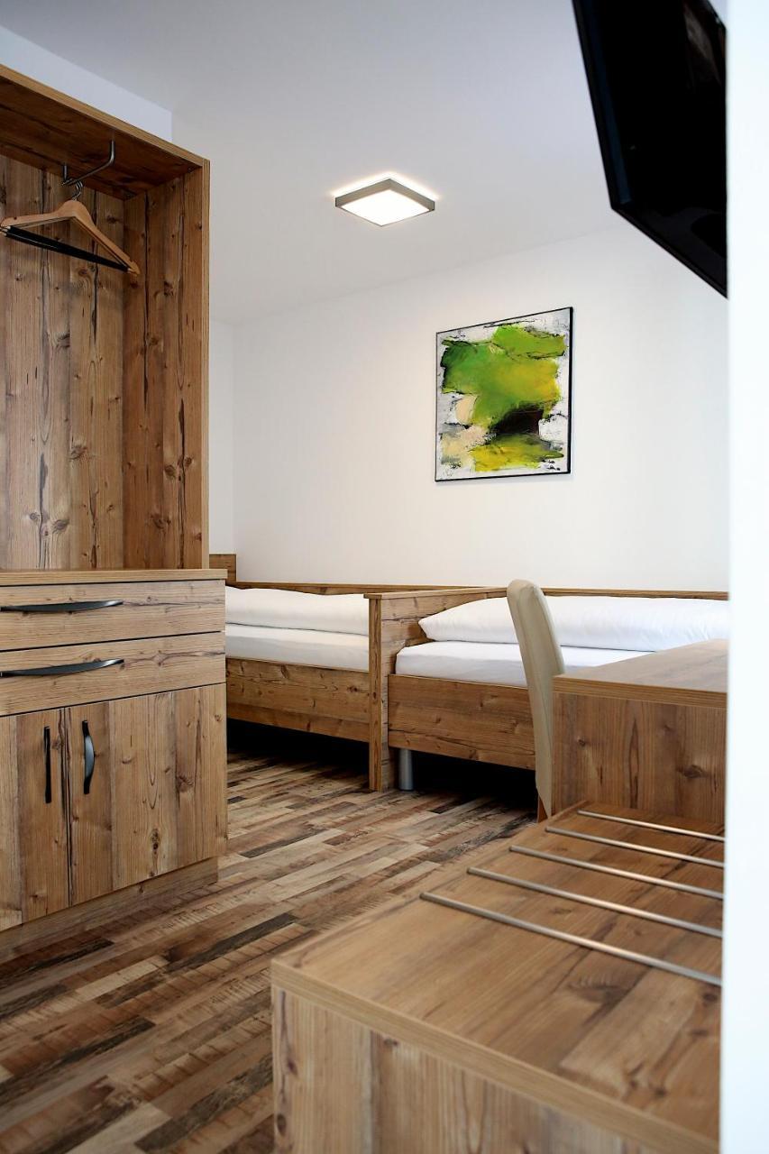 Hotel "City Rooms Wels" Bagian luar foto
