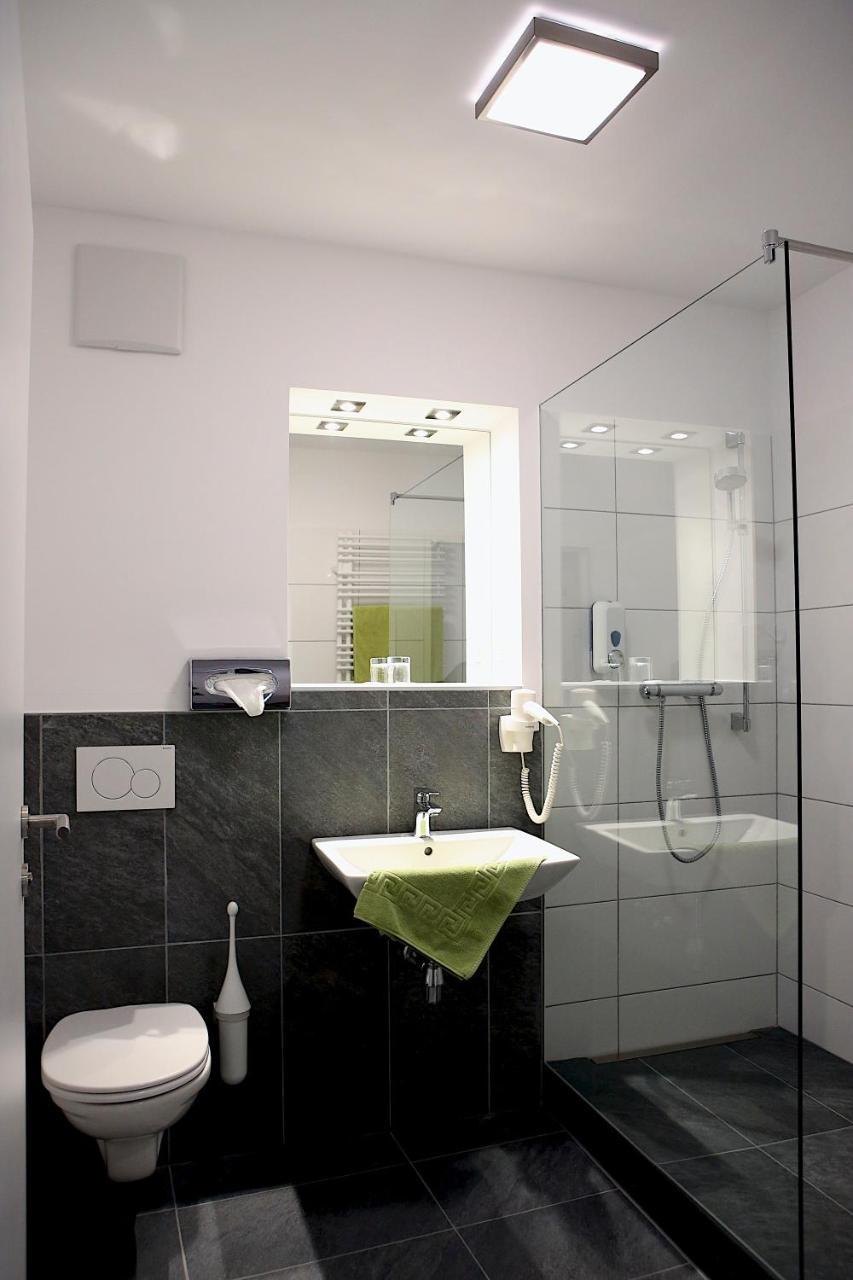 Hotel "City Rooms Wels" Bagian luar foto